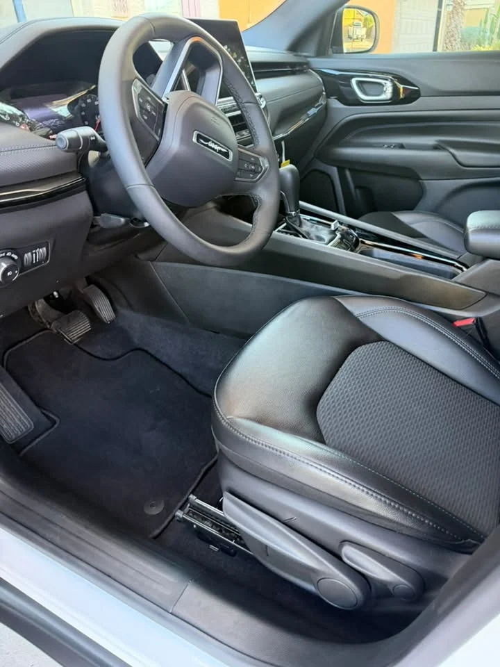 White SUV interior with leather seats